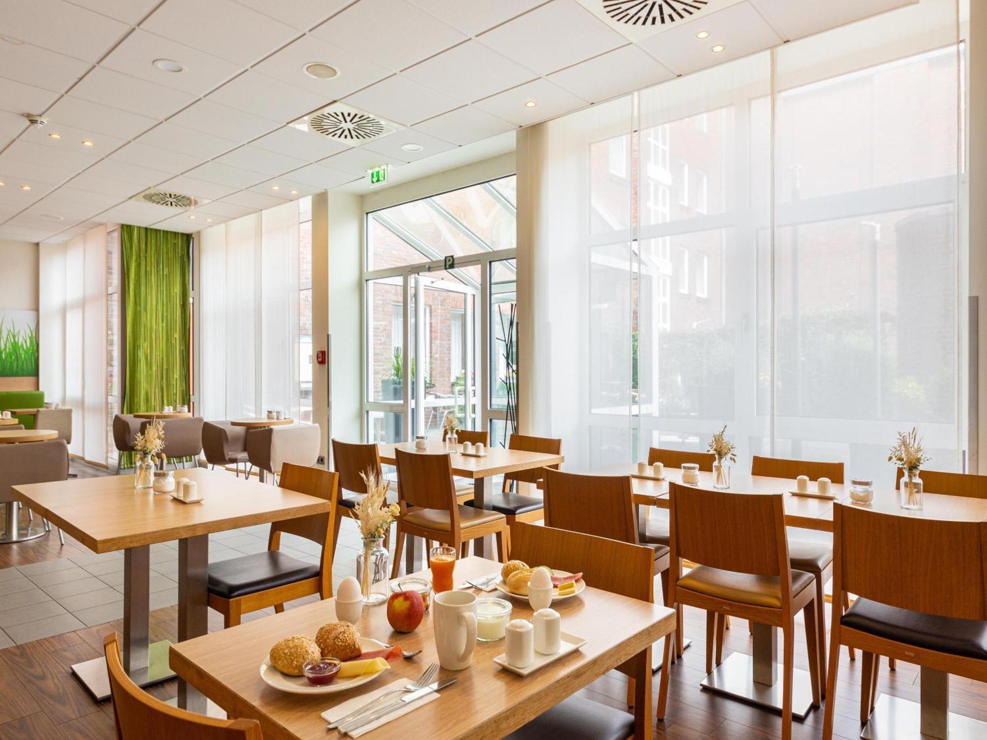 B&B Hotel Duisburg Hbf-Nord Екстер'єр фото