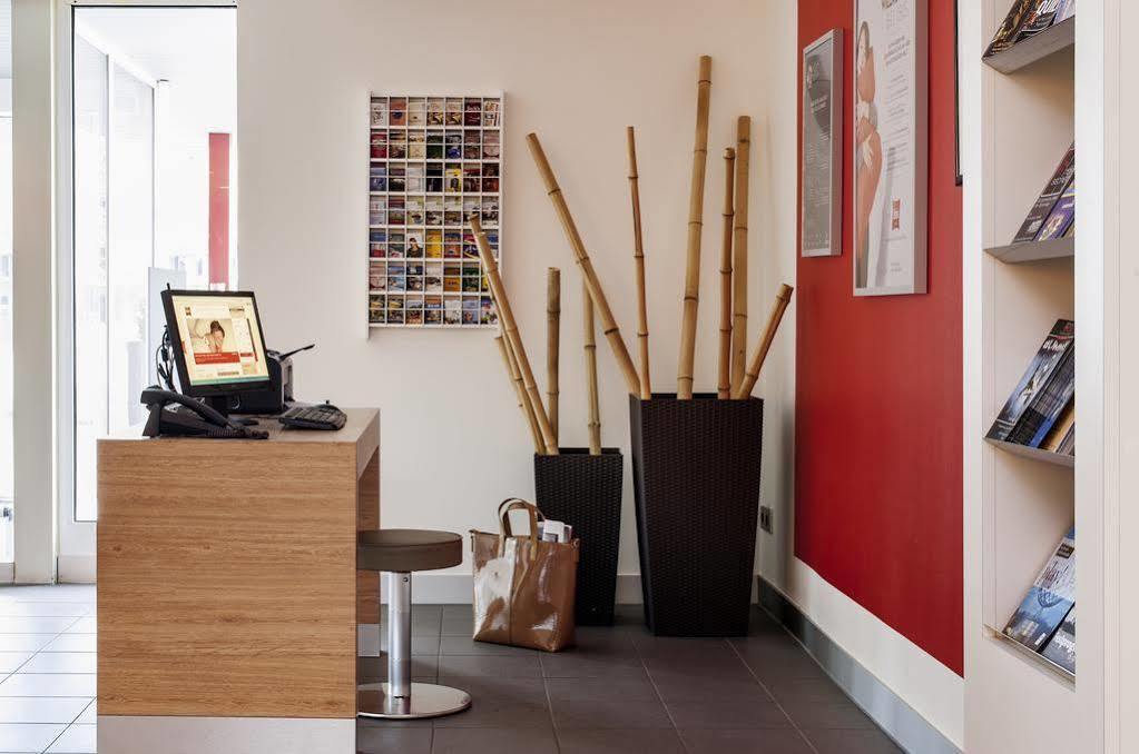 B&B Hotel Duisburg Hbf-Nord Екстер'єр фото