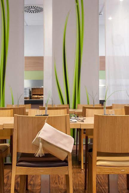 B&B Hotel Duisburg Hbf-Nord Екстер'єр фото